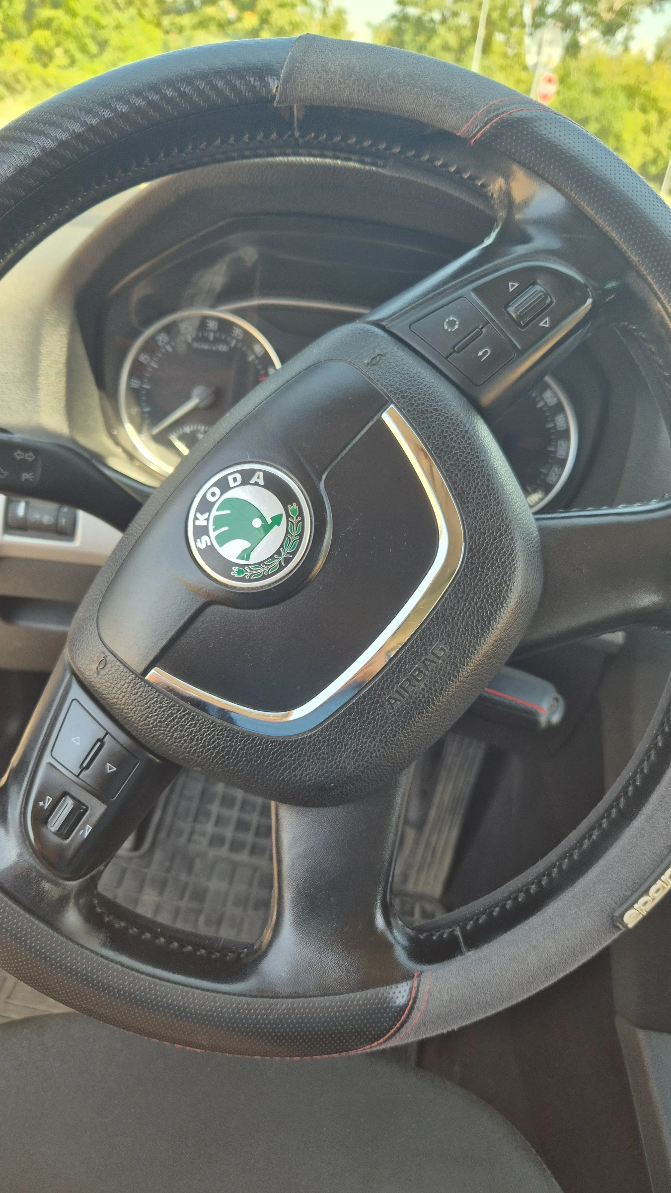 Skoda Octavia, снимка 9 - Автомобили и джипове - 55596237