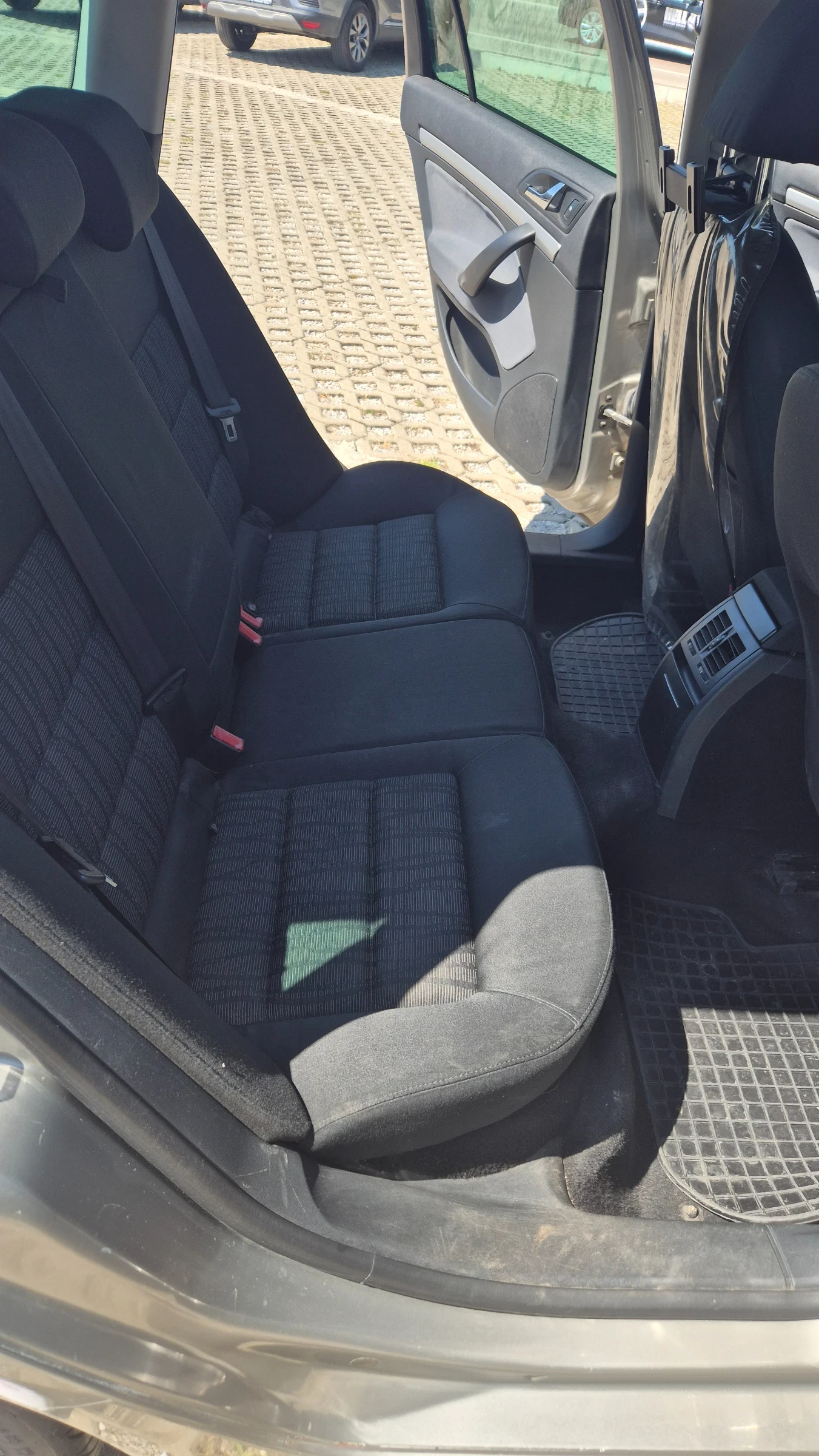 Skoda Octavia, снимка 6 - Автомобили и джипове - 55596237