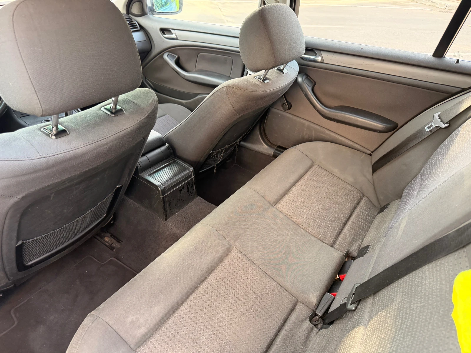 BMW 320 Климатроник, снимка 11 - Автомобили и джипове - 55841982