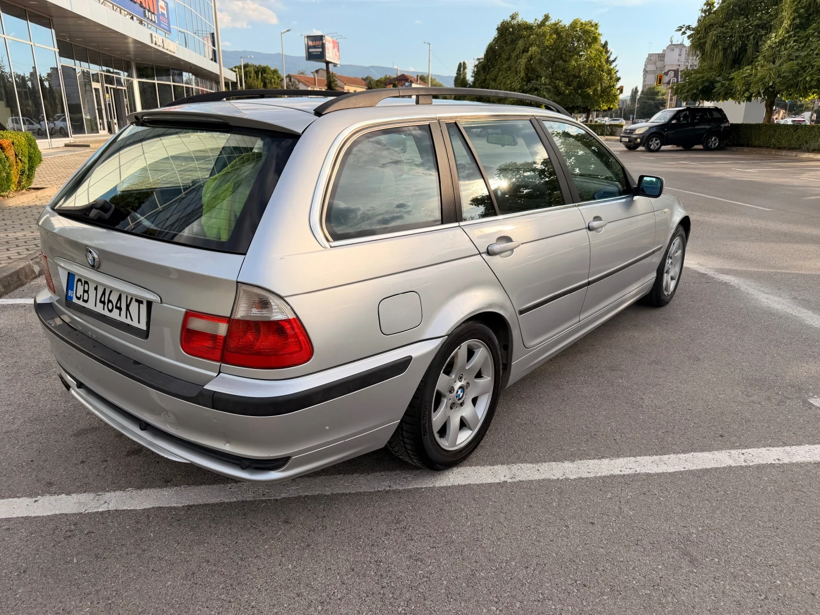 BMW 320 Климатроник, снимка 4 - Автомобили и джипове - 55841982