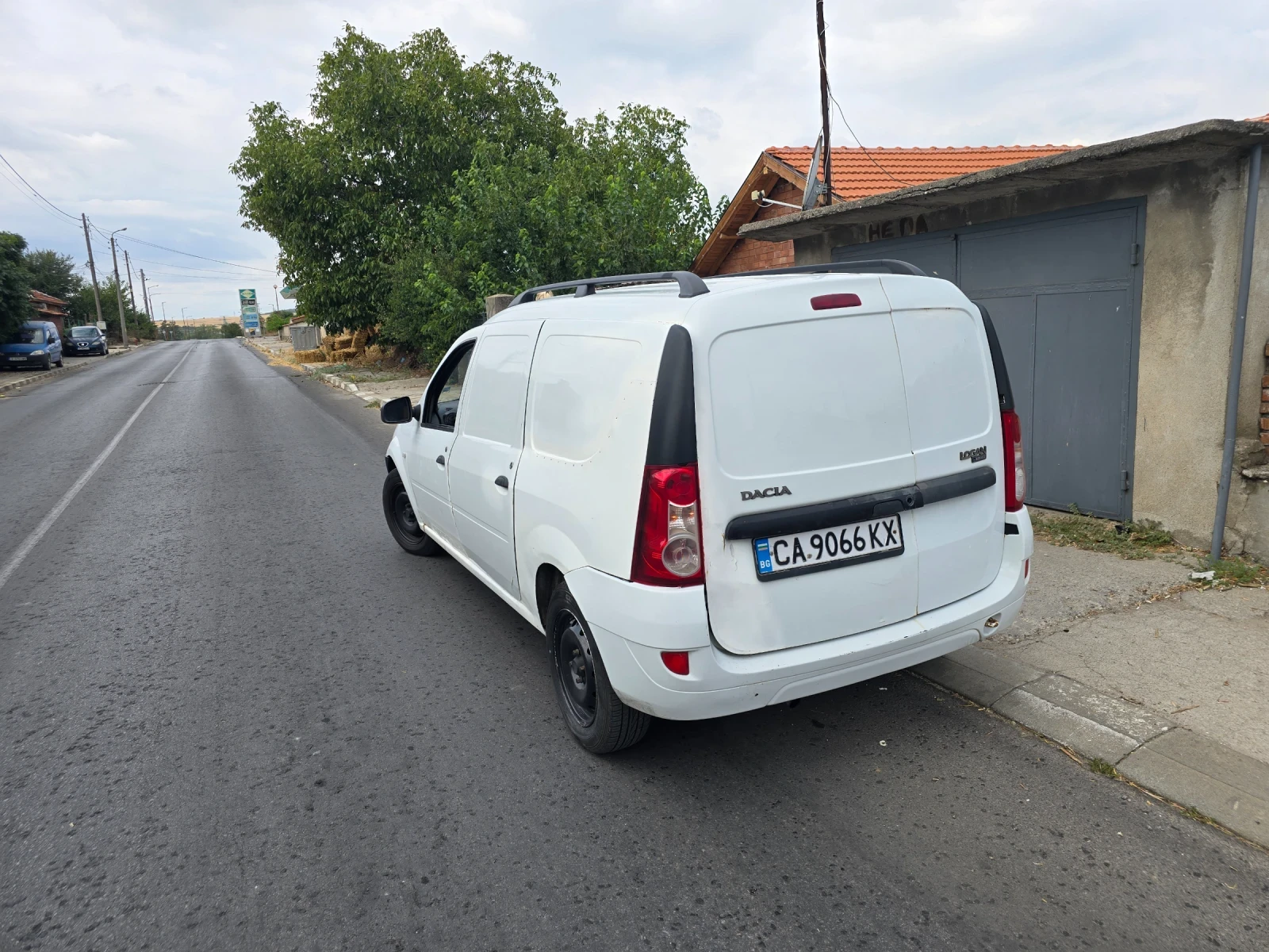 Dacia Logan Товарен, снимка 11 - Автомобили и джипове - 55843188