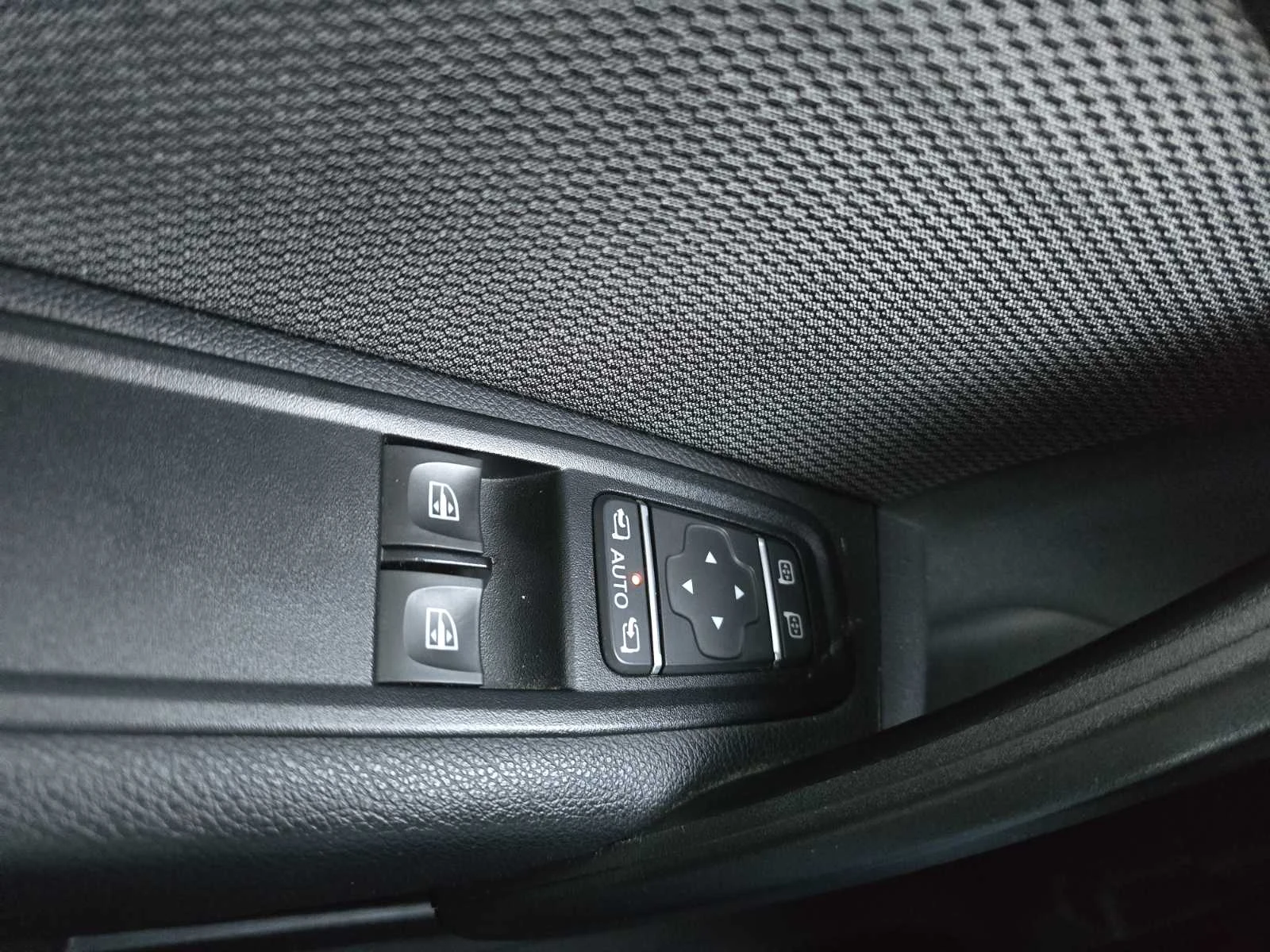 Renault Kangoo 1.3 TCe 129 EDC, снимка 13 - Автомобили и джипове - 56099493