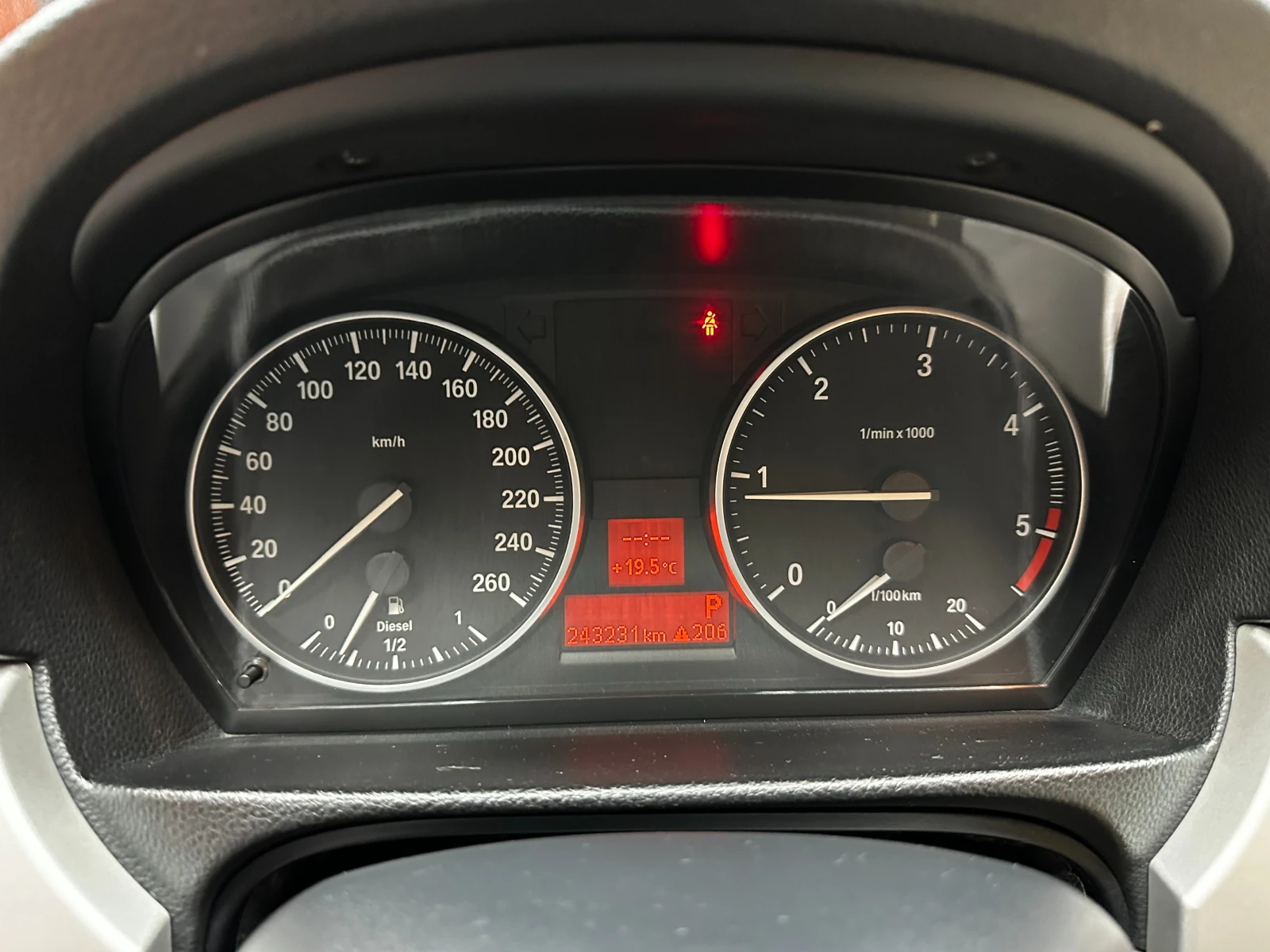BMW 320 2.0d 177 к.с. , снимка 12 - Автомобили и джипове - 56566786