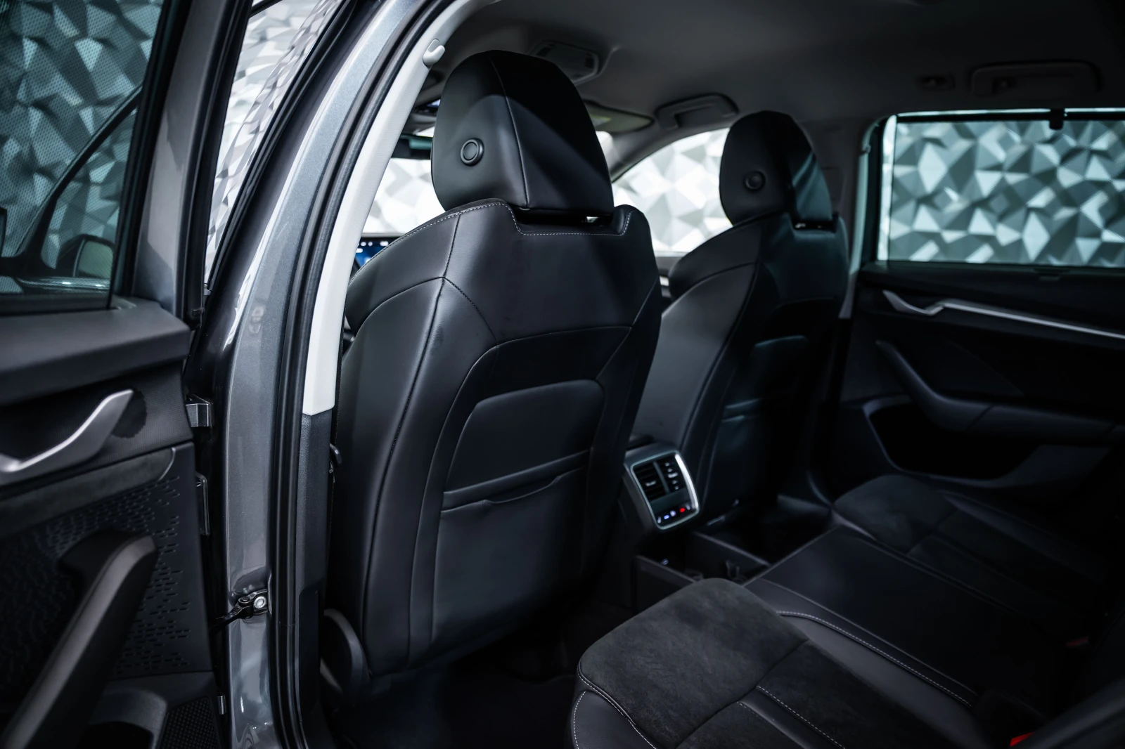 Skoda Octavia  2, 0 TDI DSG 2.0 Litre, Diesel, Automatic | Mobile.bg � ����������� 14