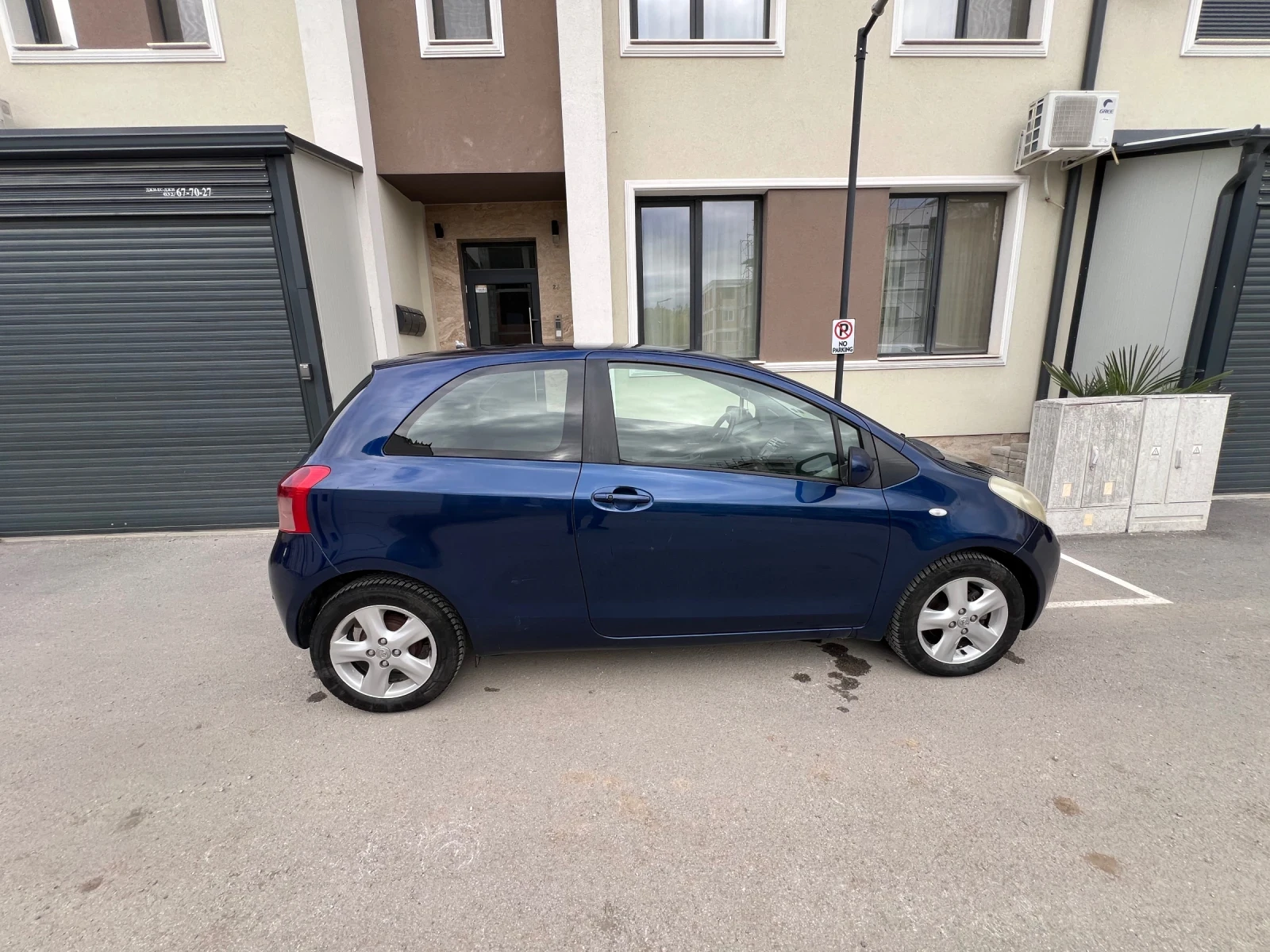 Toyota Yaris, снимка 3 - Автомобили и джипове - 56714286
