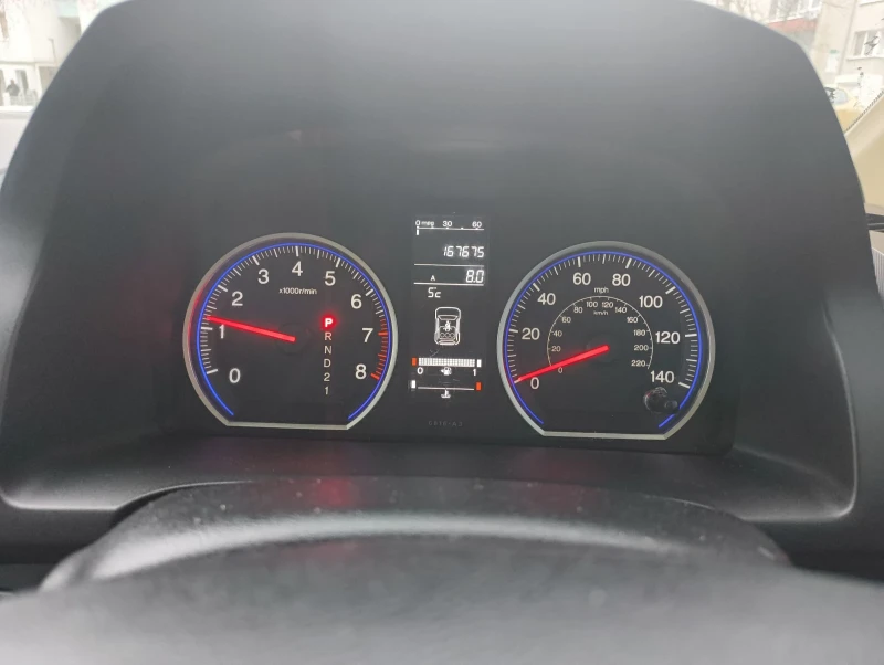 Honda Cr-v Газ/Бензин Автомат Кожа , снимка 8 - Автомобили и джипове - 52891905