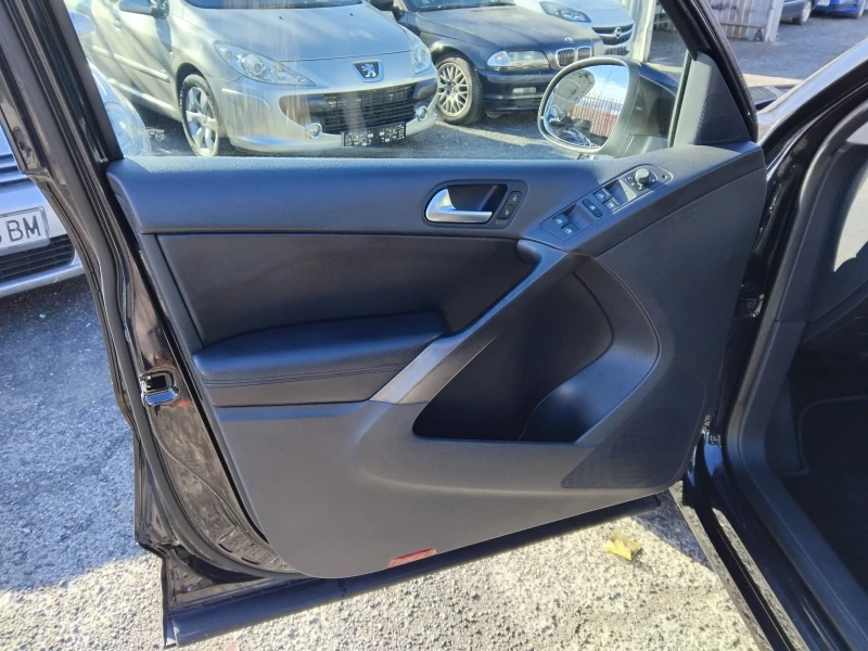 VW Tiguan 2.0TDI* 140кс.R LINE, 4?4, DSG, снимка 8 - Автомобили и джипове - 53128496