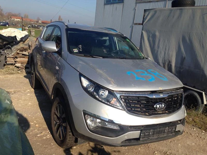 Kia Sportage 2.0crdi-2бр., снимка 1 - Автомобили и джипове - 12236003