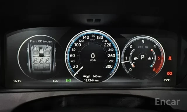 Jaguar F-PACE 20d * R-SPORT * КАМЕРА * ПАНОРАМА * KEYLESS * , снимка 7 - Автомобили и джипове - 56080404