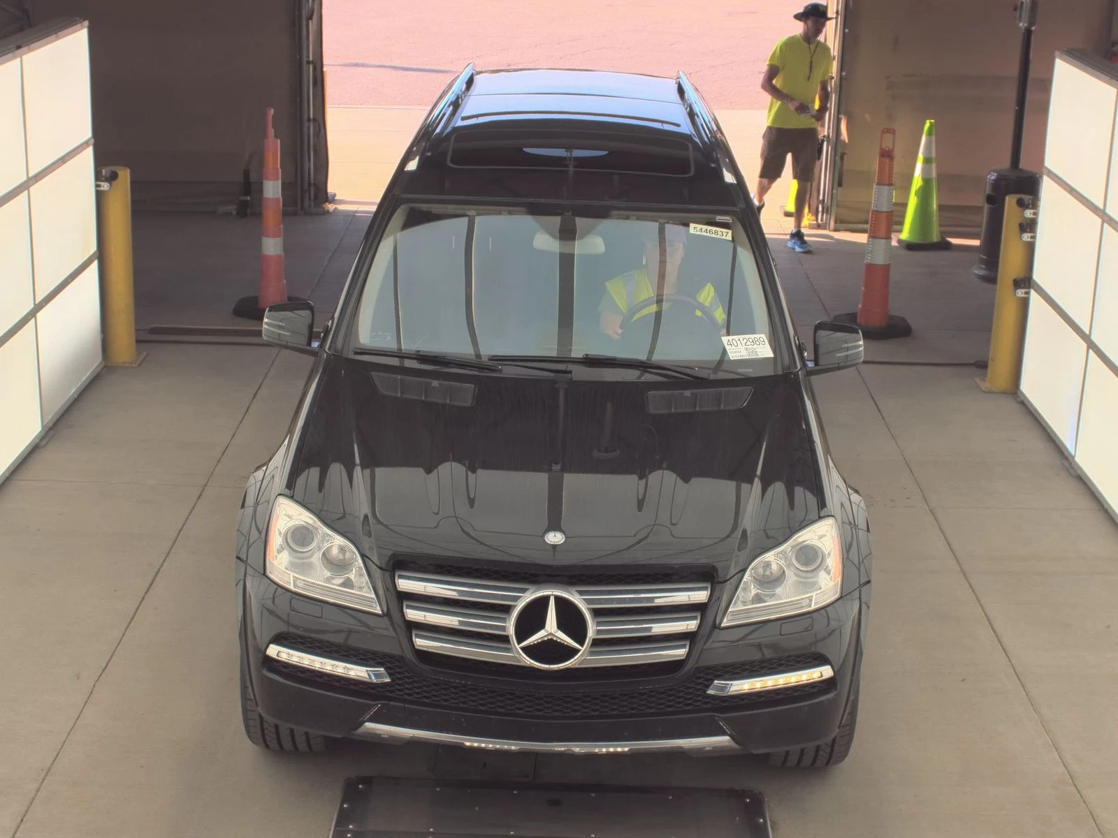 Mercedes-Benz GL 500 4MATIC (AMG-Pack) Обдух* Harman/Kardon* Въздух*   - изображение 2