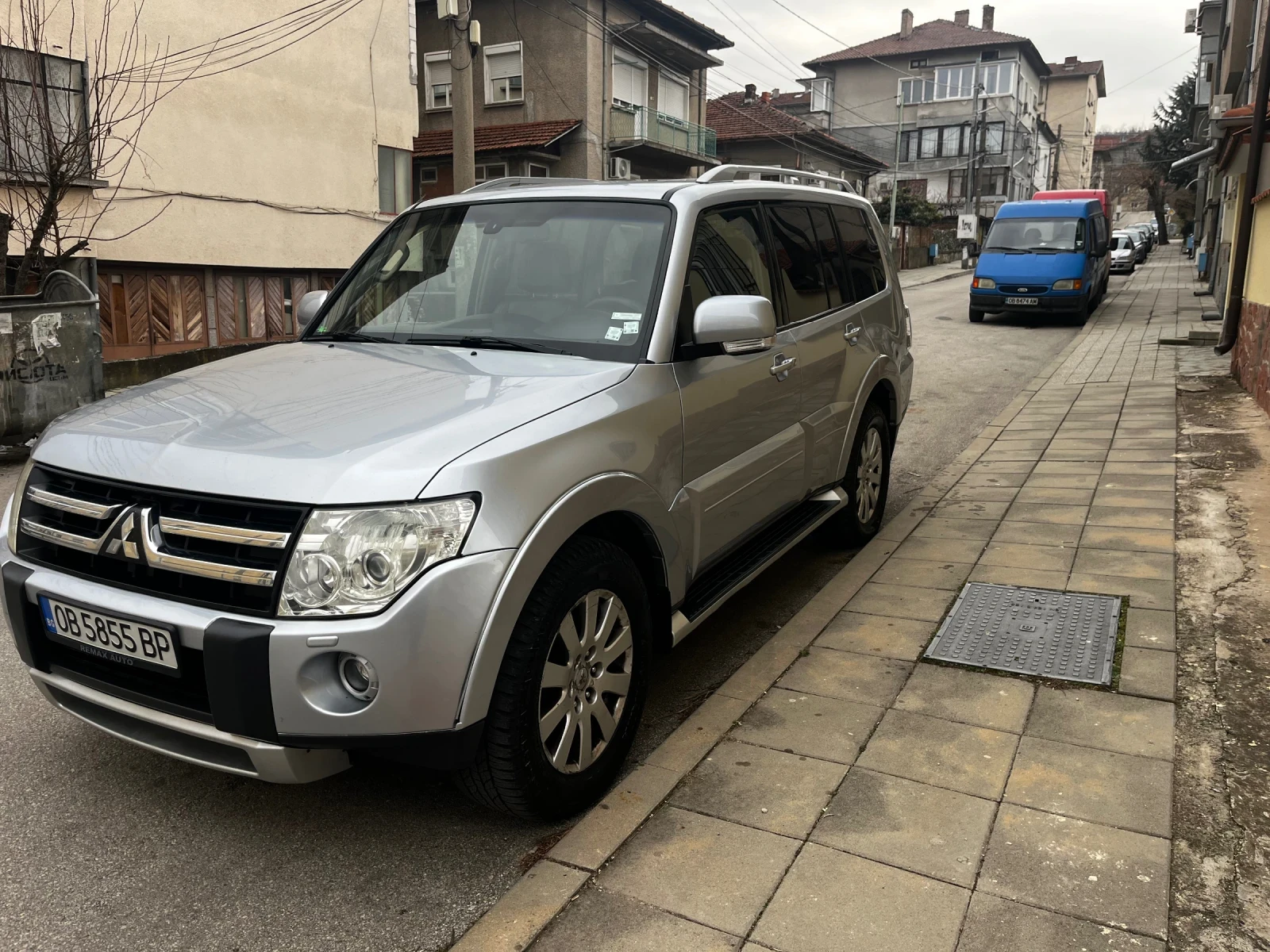 Mitsubishi Pajero  - изображение 2