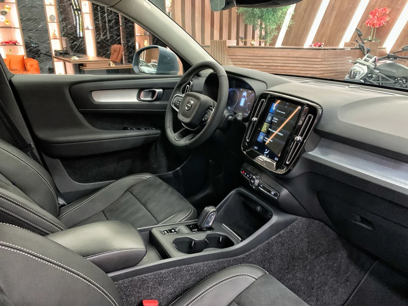 Volvo XC40 T5 PHEV  | Mobile.bg   7