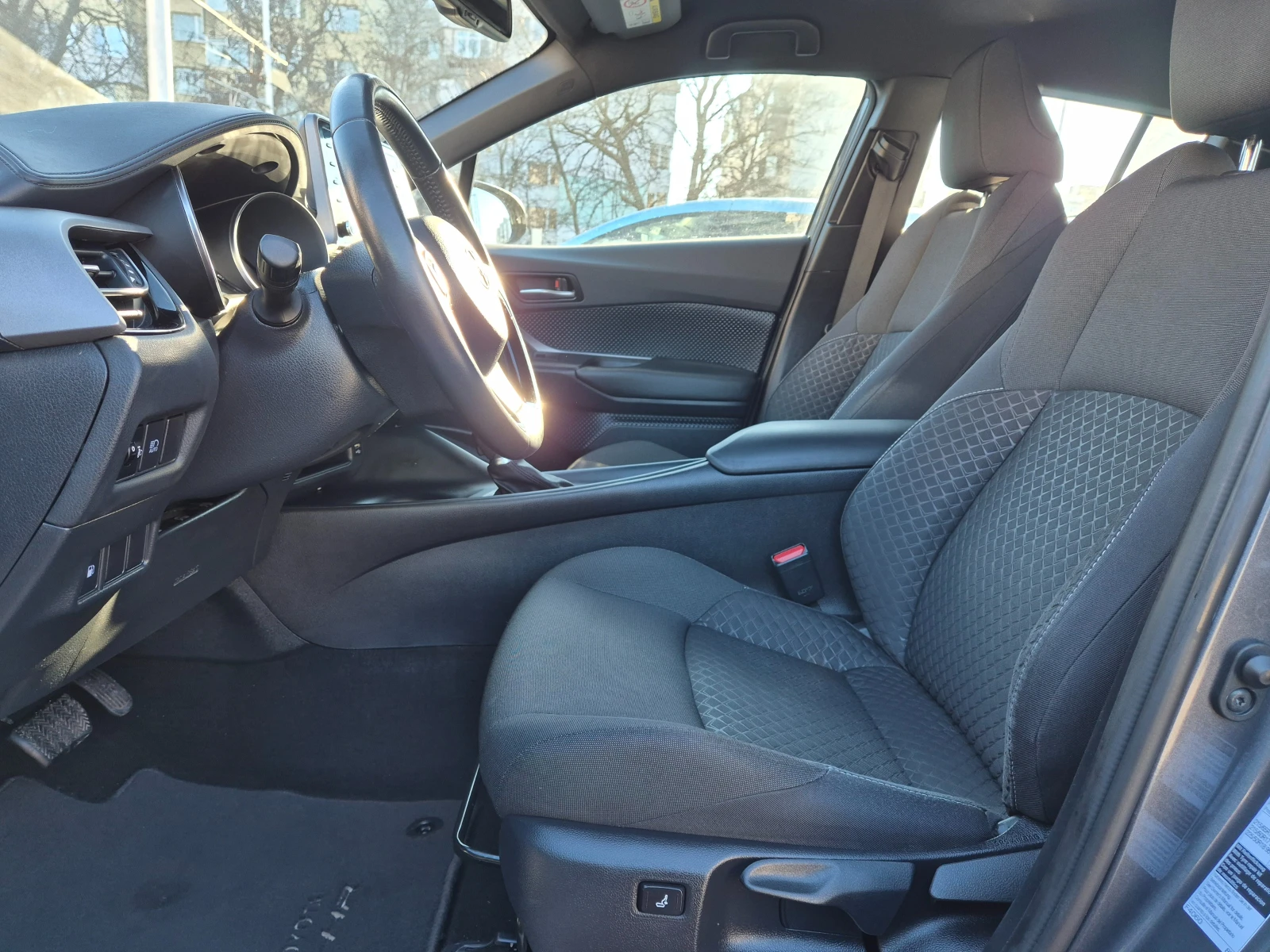 Toyota C-HR 1.8 HIBRID-LED-LINE ASSIST-PODGREV-CAMERA | Mobile.bg � ����������� 8