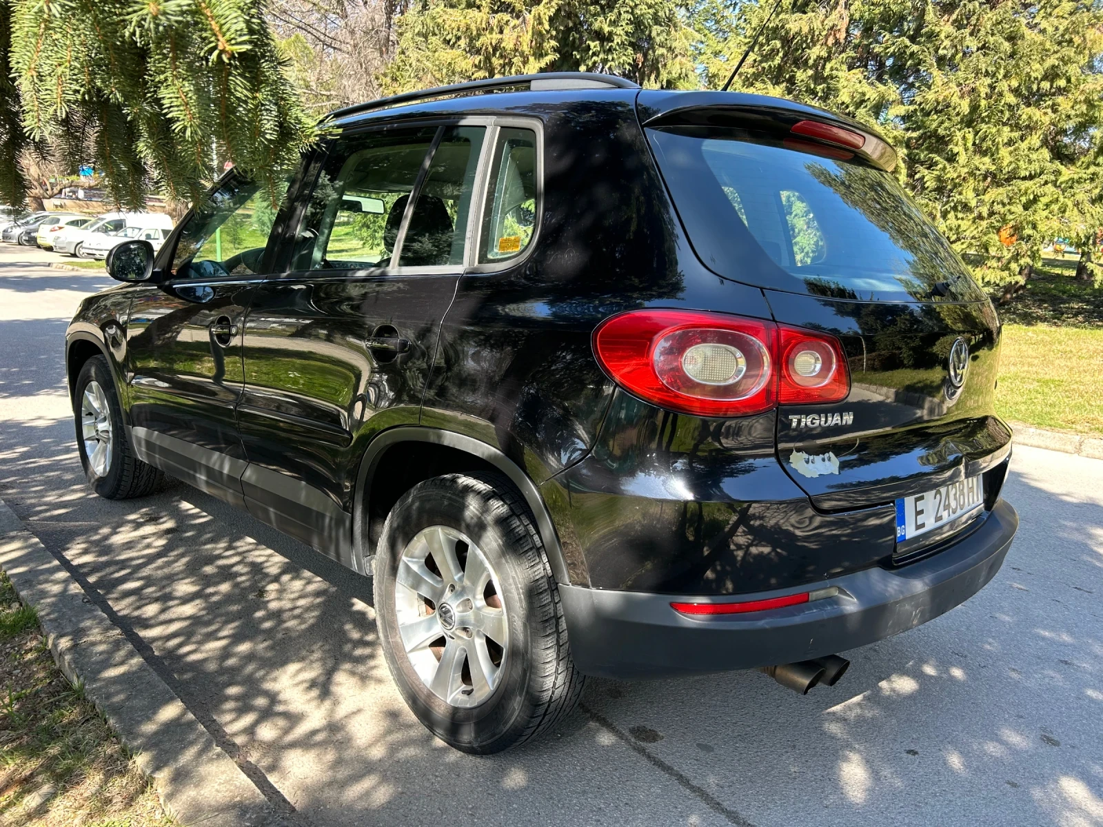 VW Tiguan 1.4 TSI 6ск.4х4 , снимка 4 - Автомобили и джипове - 53821227