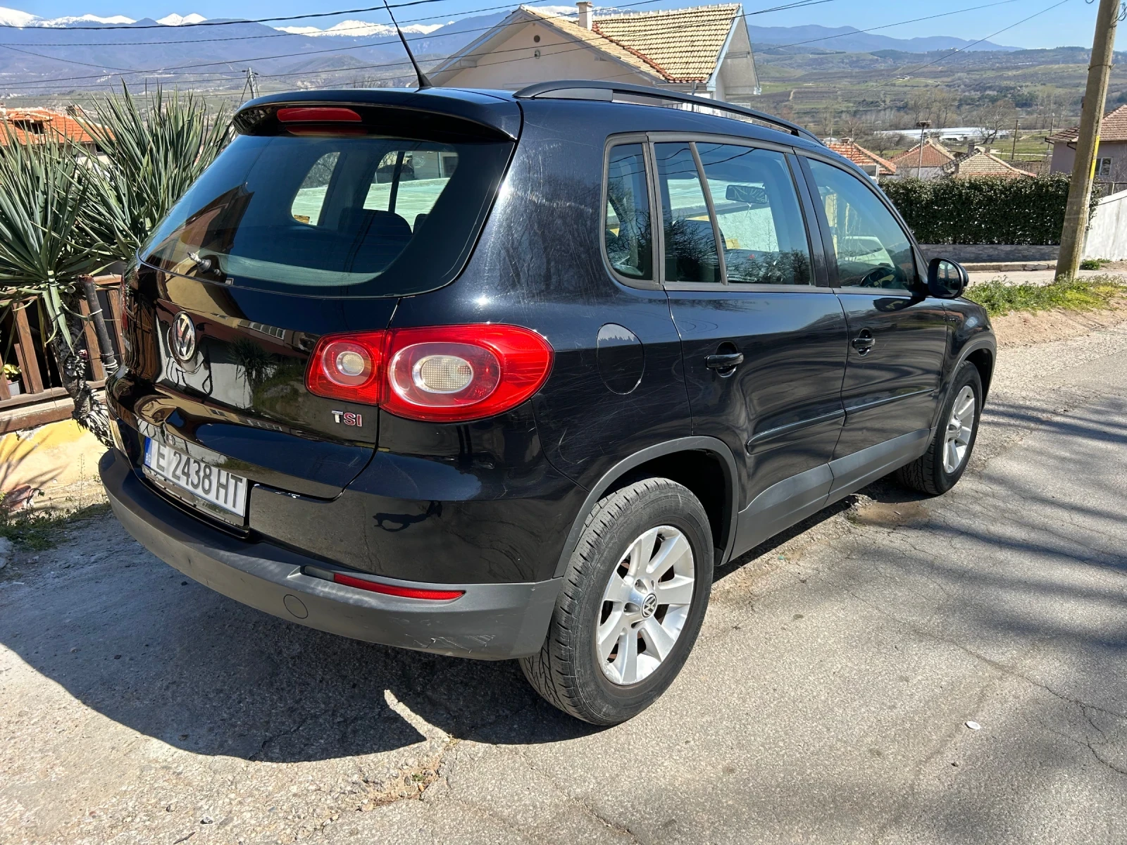 VW Tiguan 1.4 TSI 6ск.4х4 , снимка 16 - Автомобили и джипове - 53821227