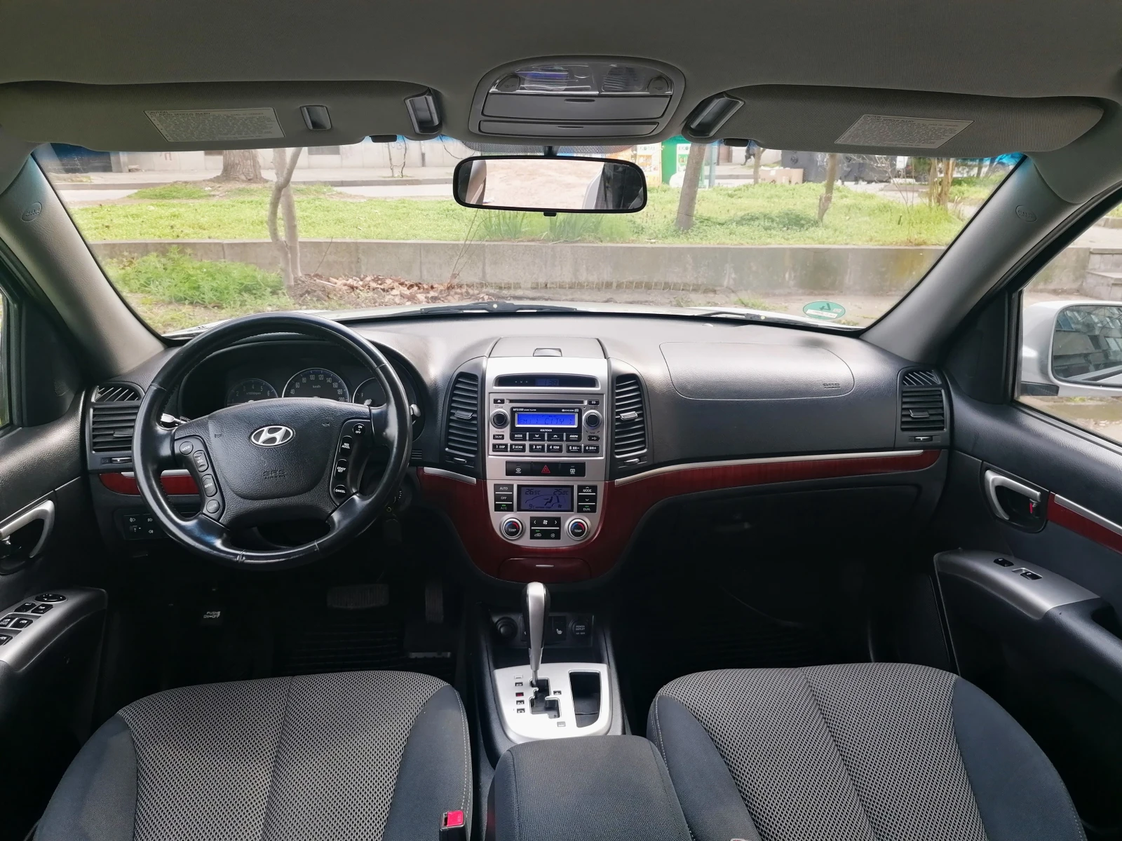 Hyundai Santa fe 4х4 Бензин-ГАЗ 2.7 Германия TUV, снимка 10 - Автомобили и джипове - 53953764