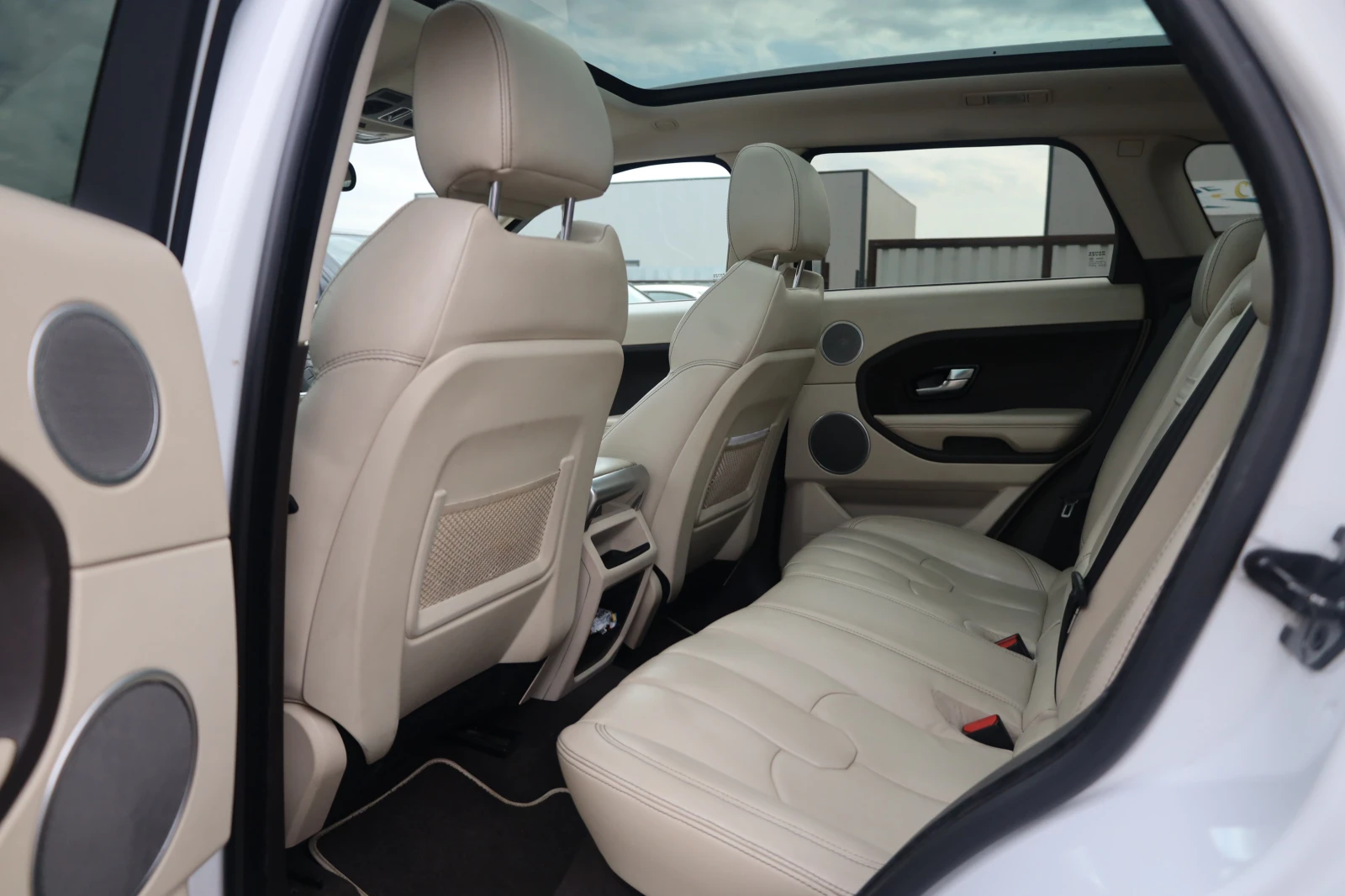 Land Rover Range Rover Evoque 2.0T Si4 AWD KAM Meridian PANO Memory SzH iCarbg | Mobile.bg � ����������� 9