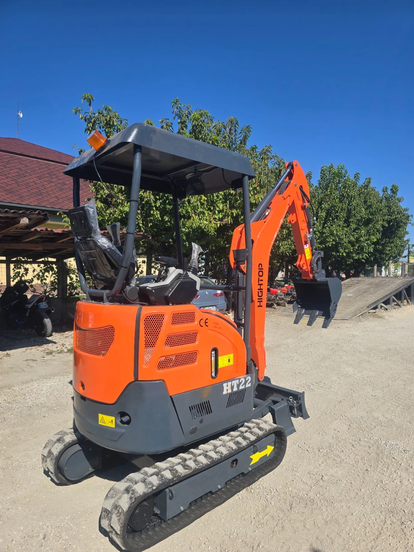 Багер Kubota 2.2 тон, с Кубота двигател, снимка 2 - Индустриална техника - 56116495