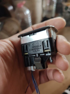 А2049058102 копче за стъкла ЦЛА, снимка 2