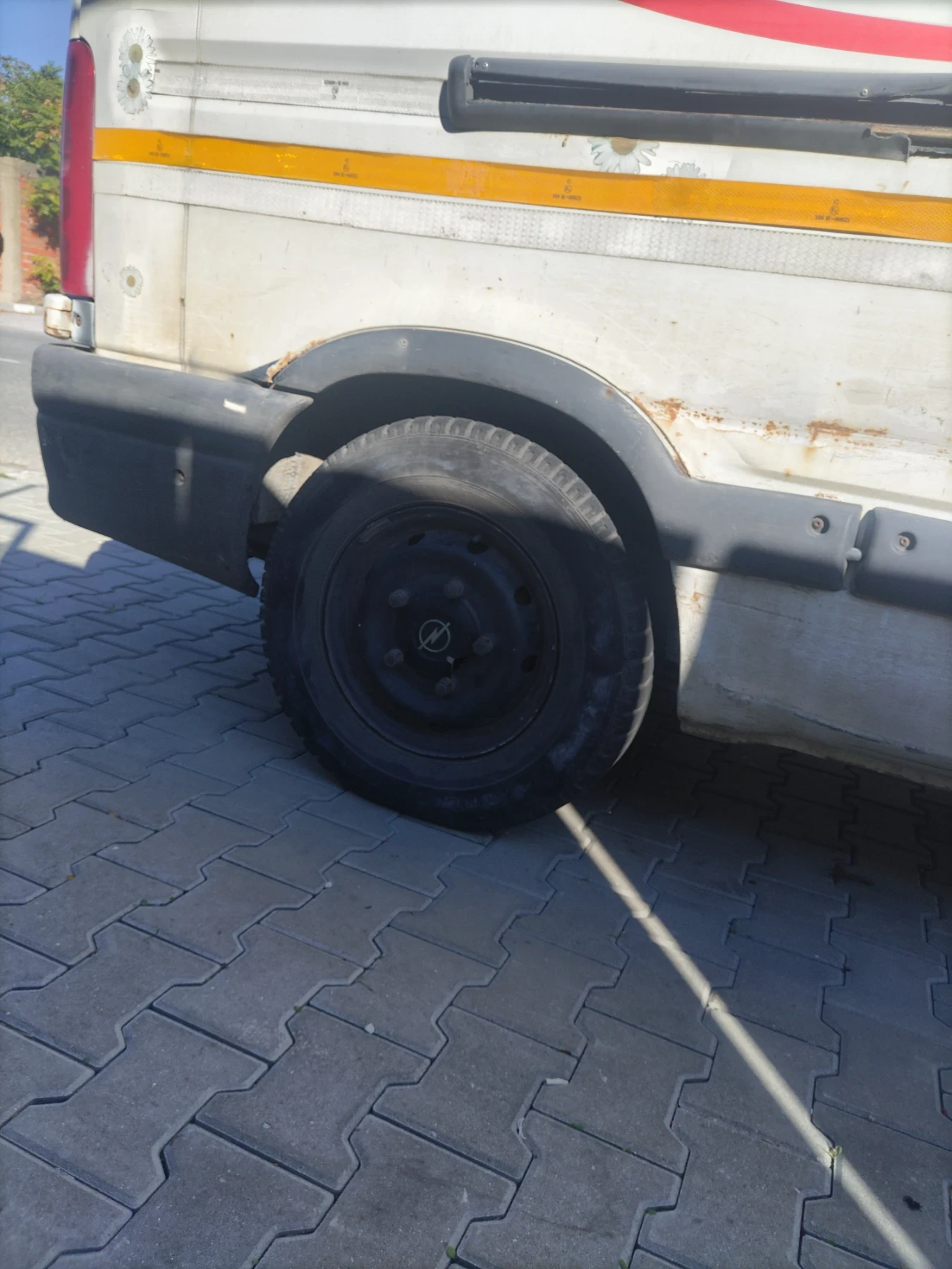 ���� ������ 2000� 2.8 �� �����. ������ ������� | Mobile.bg � ����������� 3