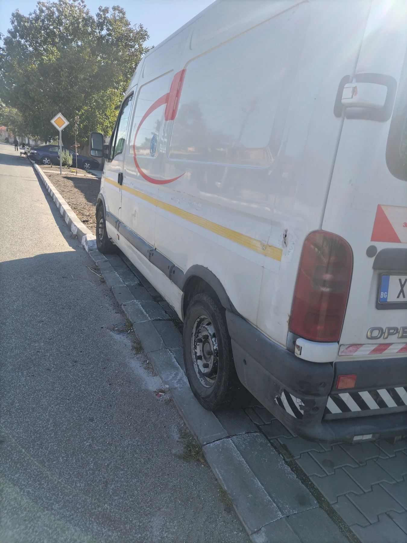 ���� ������ 2000� 2.8 �� �����. ������ ������� | Mobile.bg � ����������� 2