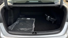Toyota Corolla 1.8 HEV, снимка 11