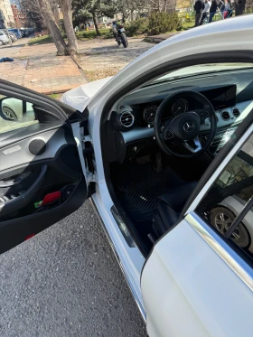 Mercedes-Benz E 220, снимка 5