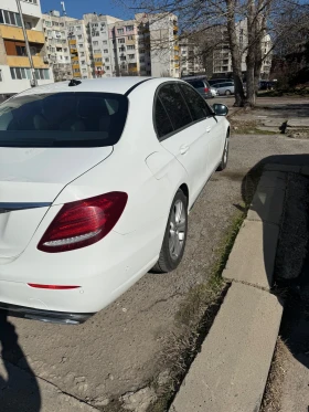 Mercedes-Benz E 220, снимка 3