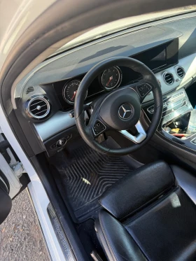 Mercedes-Benz E 220, снимка 6