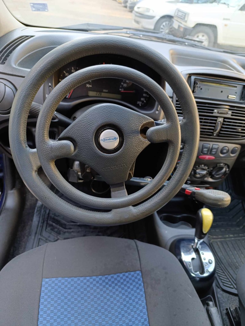 Fiat Punto, снимка 11 - Автомобили и джипове - 45081878