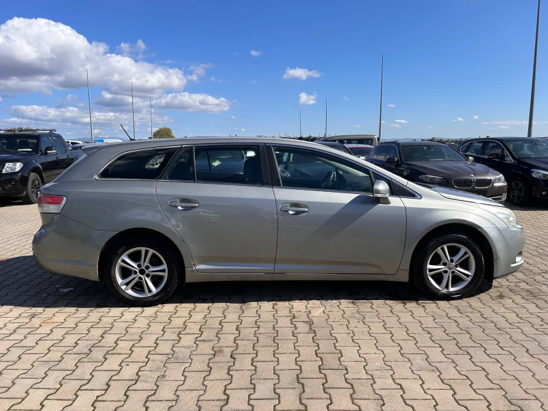 Toyota Avensis 2.0D EURO 5, снимка 5 - Автомобили и джипове - 47498192