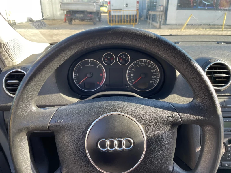 Audi A3 1.9 TDI, снимка 4 - Автомобили и джипове - 48113927