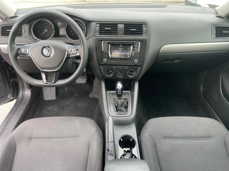 VW Jetta 1.4Tsi 150hp, снимка 9 - Автомобили и джипове - 51249986