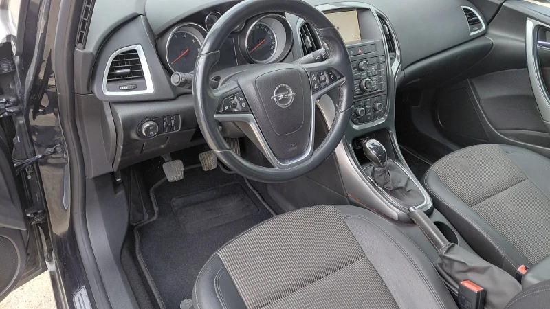 Opel Astra 1.7cdti 131ps, снимка 14 - Автомобили и джипове - 52078583