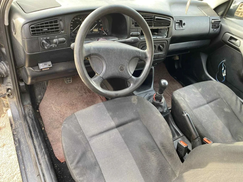 VW Golf, снимка 7 - Автомобили и джипове - 52626813