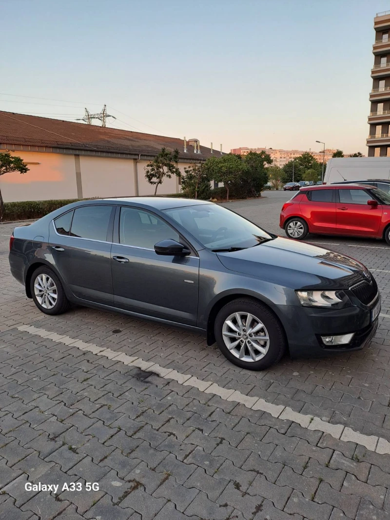 Skoda Octavia, снимка 3 - Автомобили и джипове - 53066761