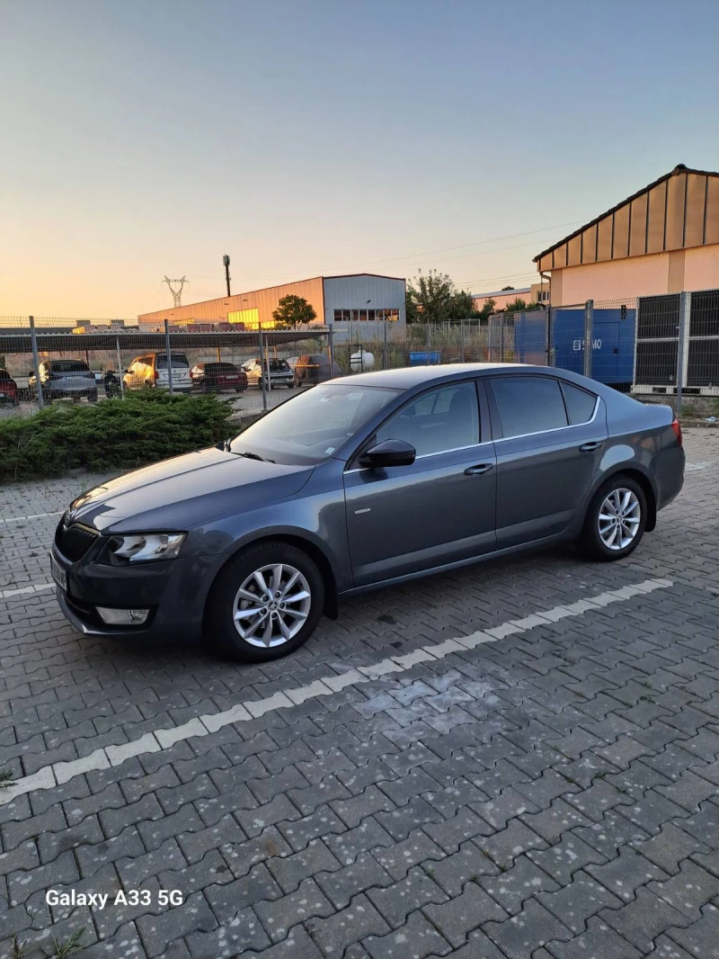 Skoda Octavia, снимка 4 - Автомобили и джипове - 53066761