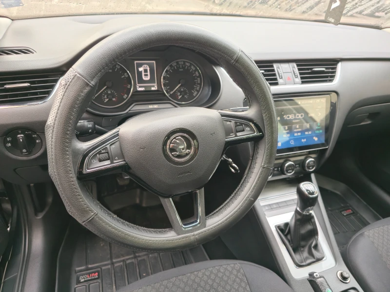 Skoda Octavia, снимка 16 - Автомобили и джипове - 53066761