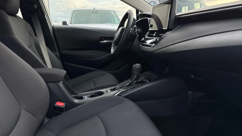 Toyota Corolla 1.8 HEV, снимка 7 - Автомобили и джипове - 53384279