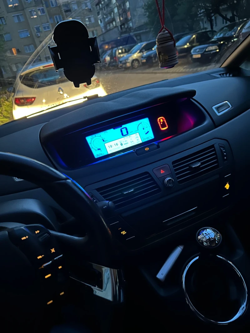 Citroen C4 Picasso - 6200 лв. - 98497339 | Car24.bg