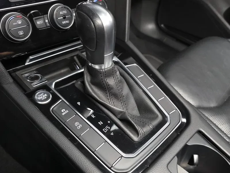 VW Arteon 2.0 Tdi Premium, снимка 9 - Автомобили и джипове - 55785178