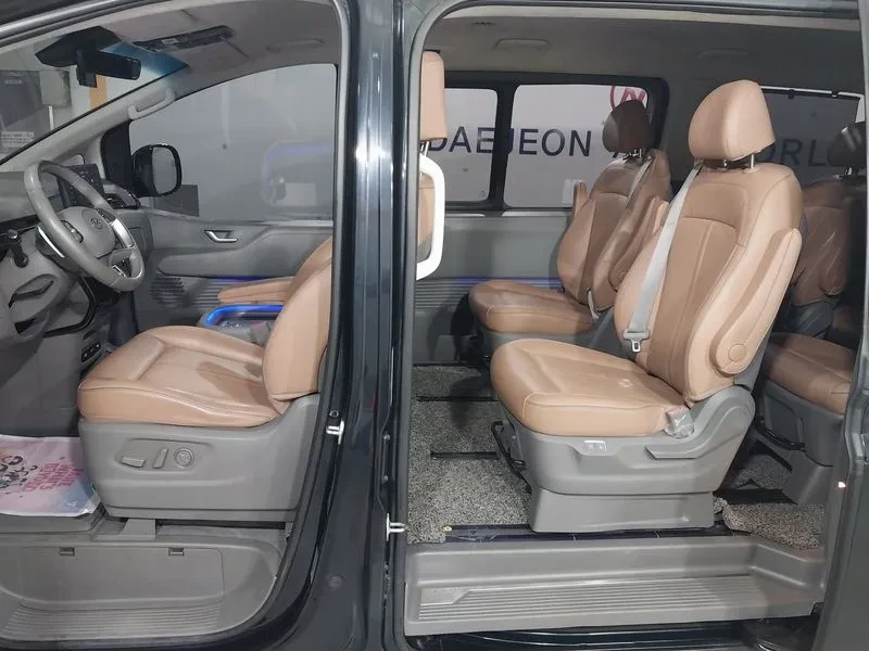 Hyundai Staria Lounge 9-Seater Inspiration | Mobile.bg � ����������� 12