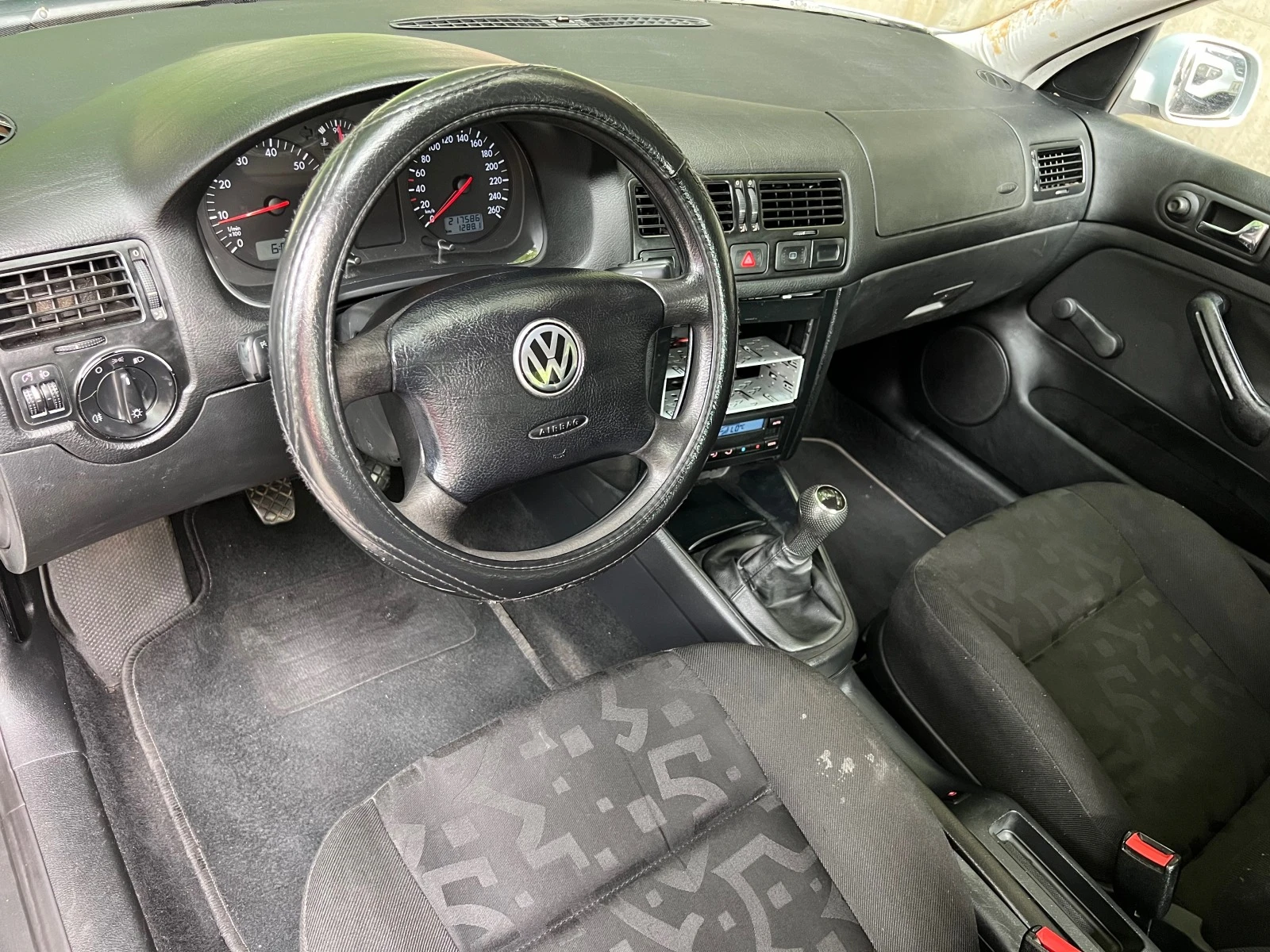 VW Bora 1.6i KLIMATRONIK/SEDAN/UNIKAT - изображение 10