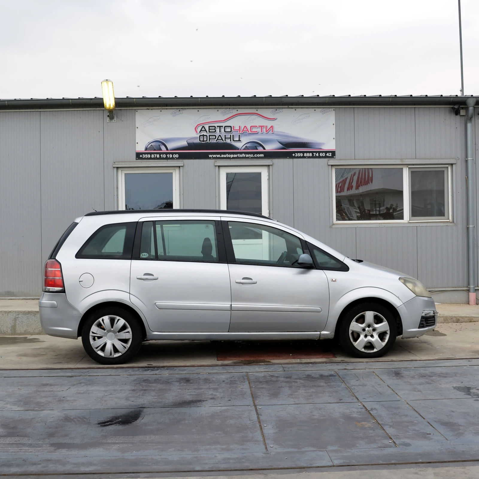 Opel Zafira 1.9 CDTI - изображение 2