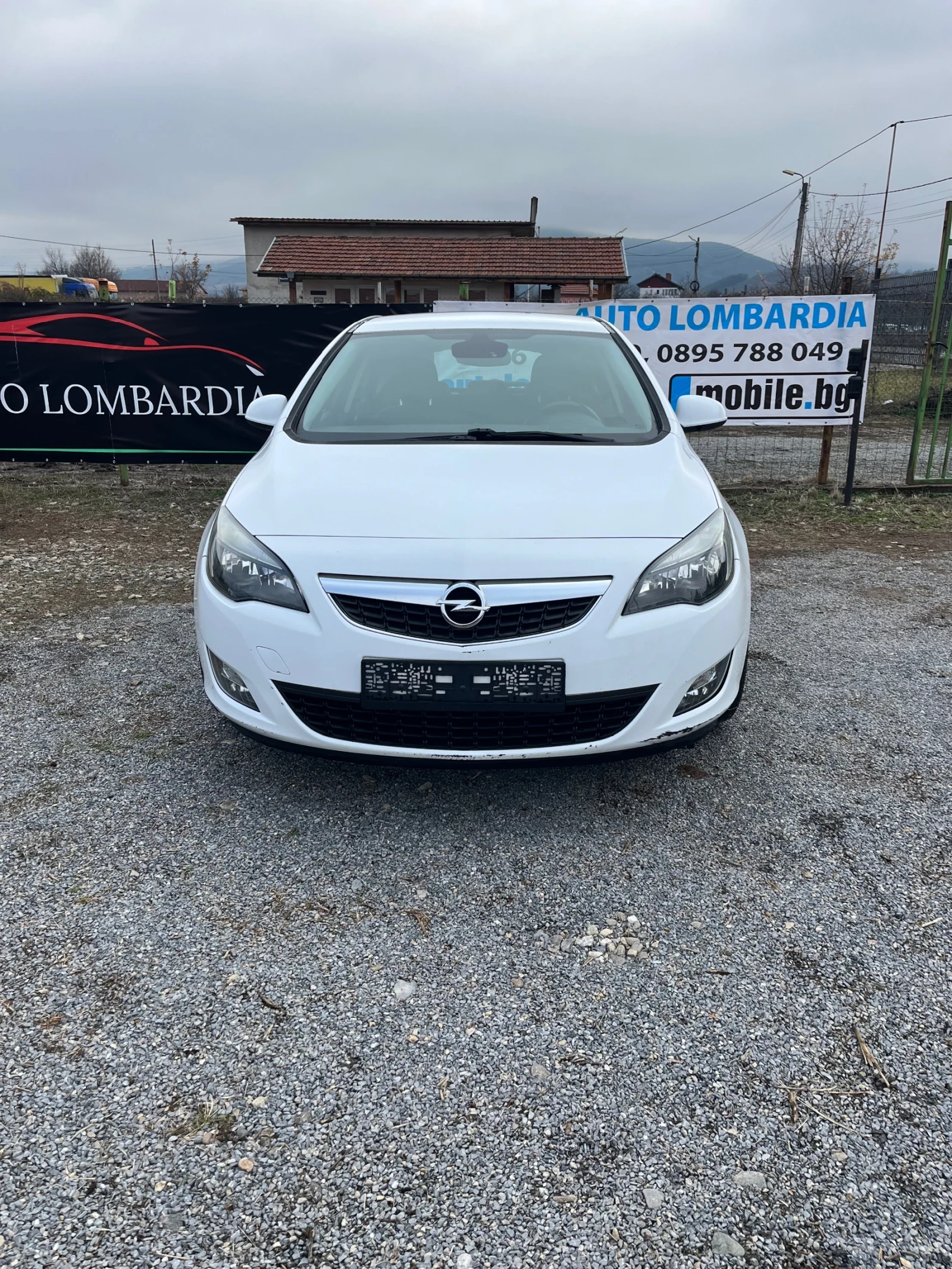 Opel Astra 1.6 TURBO - изображение 2