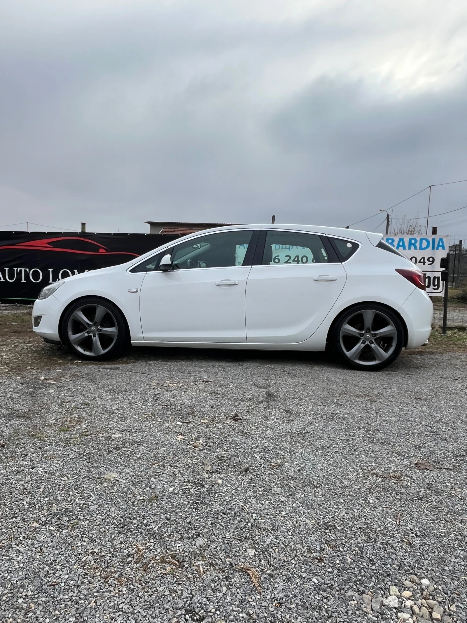 Opel Astra 1.6 TURBO - изображение 4