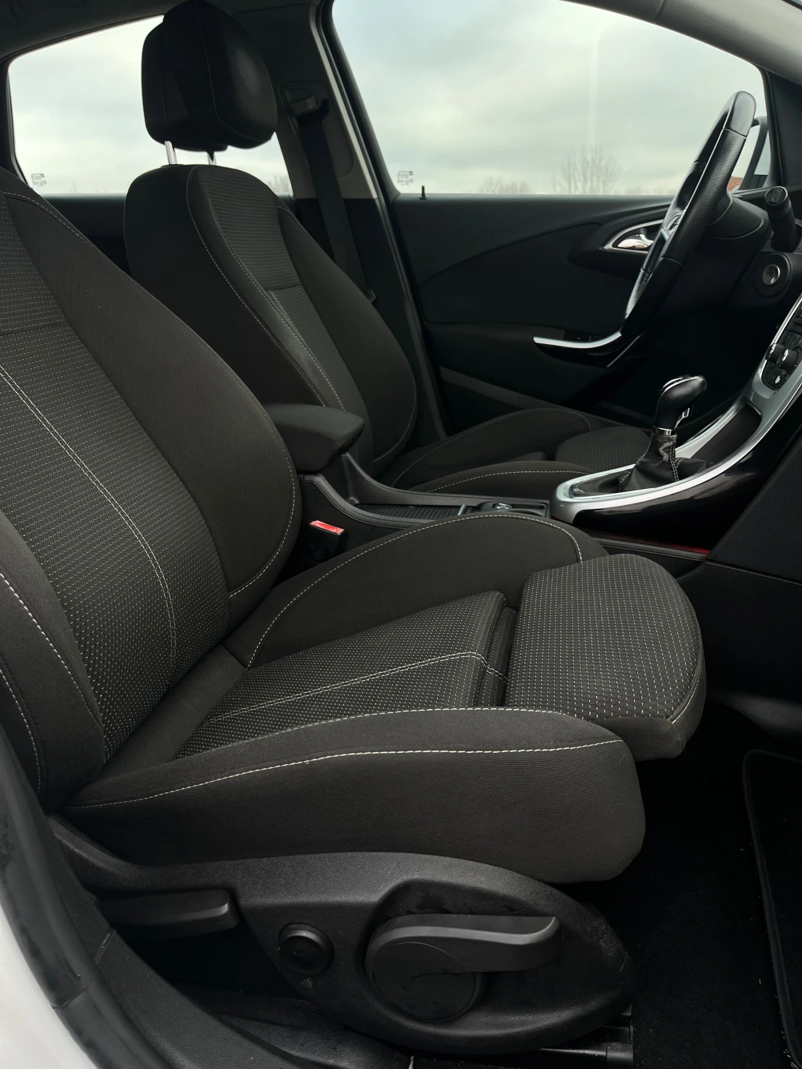 Opel Astra 1.6 TURBO | Mobile.bg — изображение 12