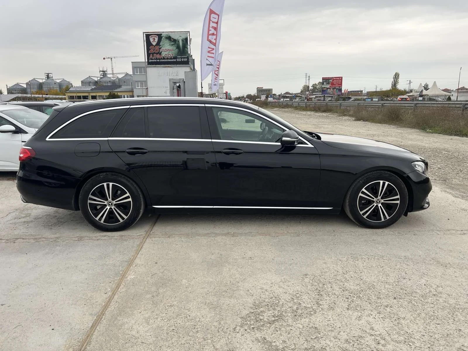 Mercedes-Benz E 200 2.0 150к.с. - изображение 4