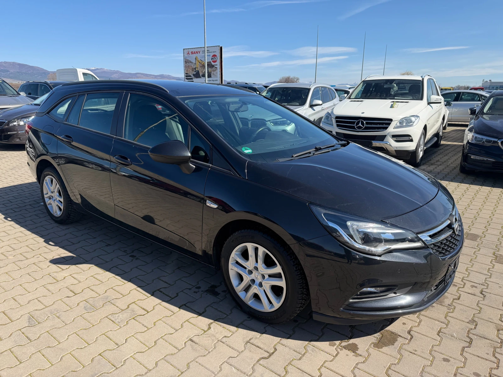 Opel Astra 1.6CDTI EURO 6, снимка 4 - Автомобили и джипове - 53768009