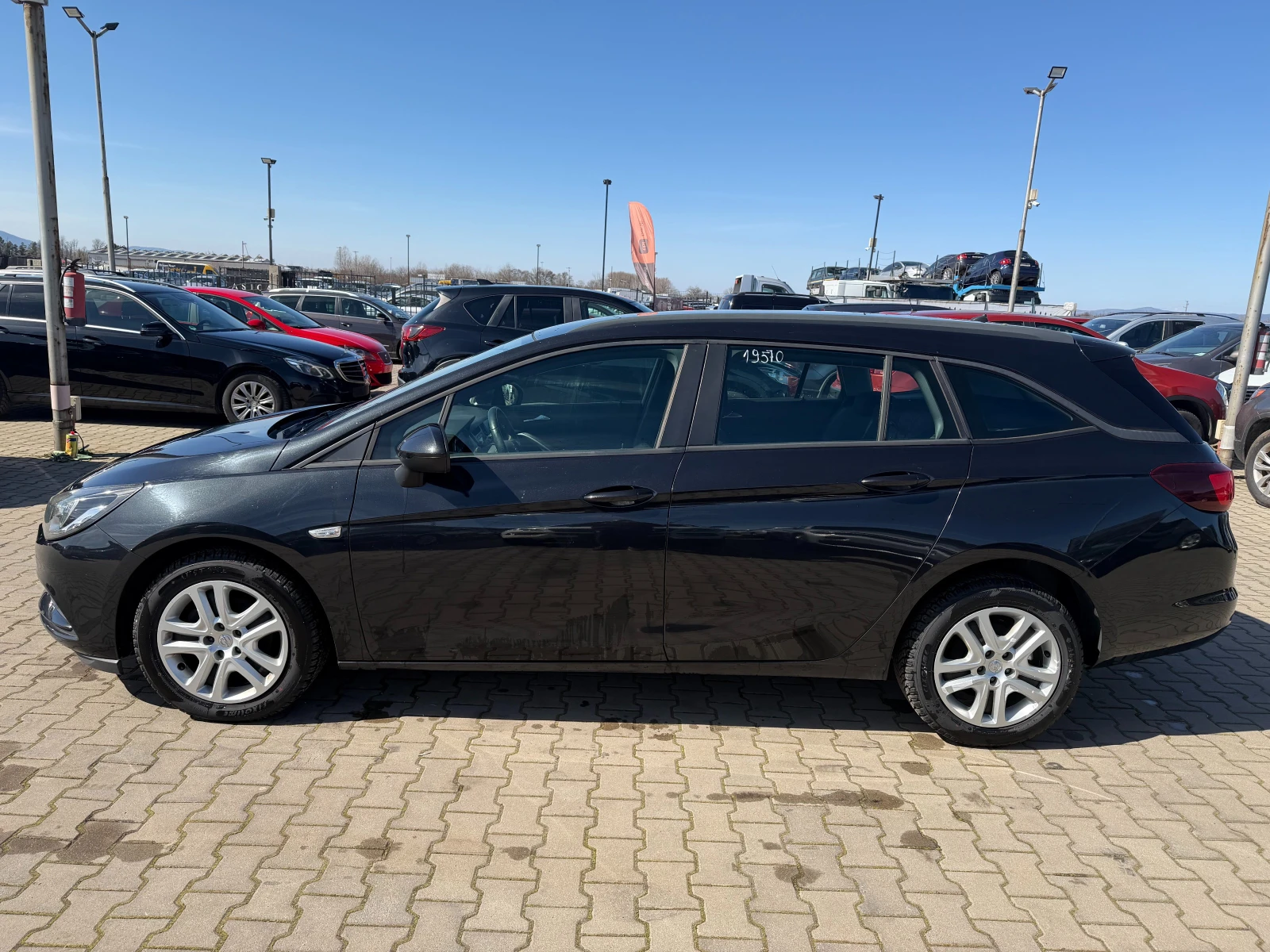 Opel Astra 1.6CDTI EURO 6, снимка 9 - Автомобили и джипове - 53768009